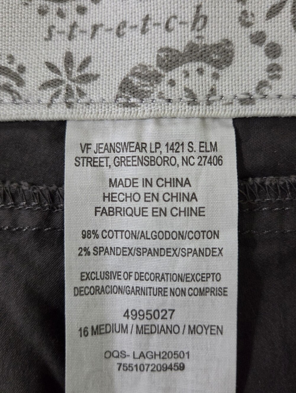 Lee Women's Grey Comfort Fit Stretch Capri Pants - Picture 4 of 15